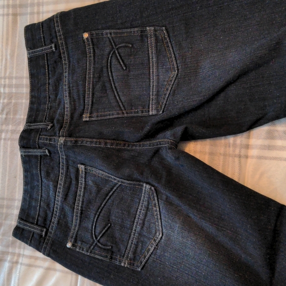 Jeans - Picture 3 of 4